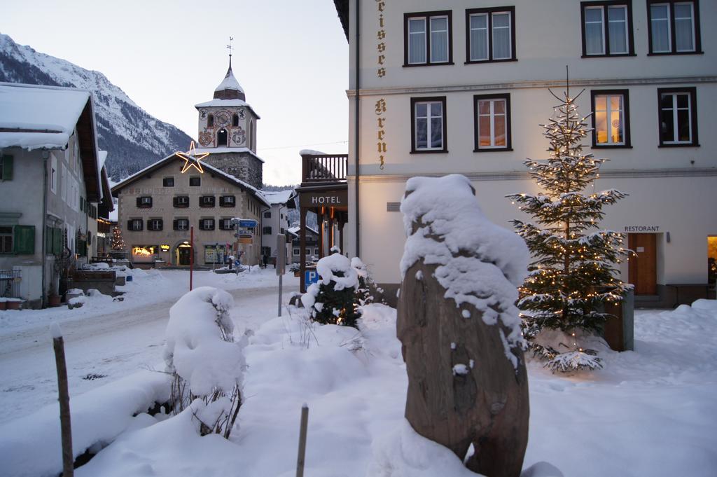 Hotel Weisses Kreuz Berguen Exterior photo