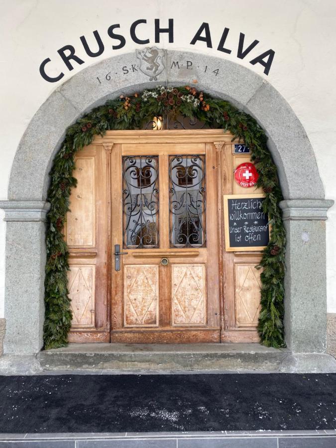 Hotel Weisses Kreuz Berguen Exterior photo